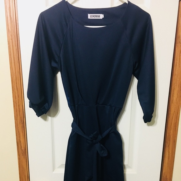 Dress **SOLD** - Picture 1 of 3